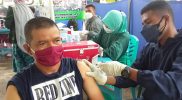Lebih dari 1.000 orang mengikuti vaksinasi Covid-19 yang digelar Pemerintah Desa setempat bersama Kodim 0705 Magelang diminati warga Sewukan Kecamatan Dukun Kabupaten Magelang. (Foto: Humas/beritamagelang)