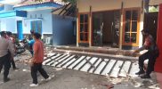 Sejumlah bangunan di Blitar rusak akibat gempa bumi magnitudo 5,3 yang berpusat di 8,84 LS dan 112,51 BT atau 78 kilometer barat daya Kabupaten Malang. (Foto: BNPB)