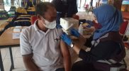 Sebanyak 17.900 pekerja di Kabupaten Temanggung sudah mendapatkan vaksinasi Covid-19. Jumlah tersebut sudah mencapai 98 persen dari target pekerja. (Foto: MC Kab Temanggung)