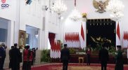 Presiden RI Joko Widodo melantik duta besar (Dubes) luar biasa dan berkuasa penuh (LBBP) untuk sejumlah negara sahabat, Rabu (12/1/2022). (Foto: BPMI Setpres)
