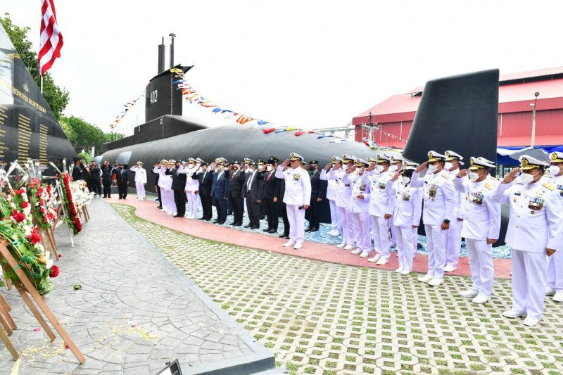 Kepala Staf Angkatan Laut (Kasal) Laksamana TNI Yudo Margono meresmikan Monumen KRI Nanggala-402 yang berada di Markas Koarmada II, Surabaya pada Sabtu (15/1/2022). (Foto: MC Diskominfo Prov Jatim)