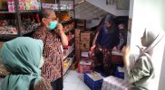 Praktik penjualan minyak goreng bersama produk lain, atau bundling masih ditemukan Dinas Koperasi, UKM dan Perdagangan (Dinkopdag) Kabupaten Temanggung Jawa Tengah. (Foto: MC.TMG)