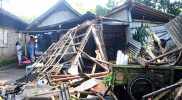 Rumah rusak di Kecamatan Tegalrejo Kabupaten Magelang akibat angin kencang. (Foto:humas/beritamagelang)