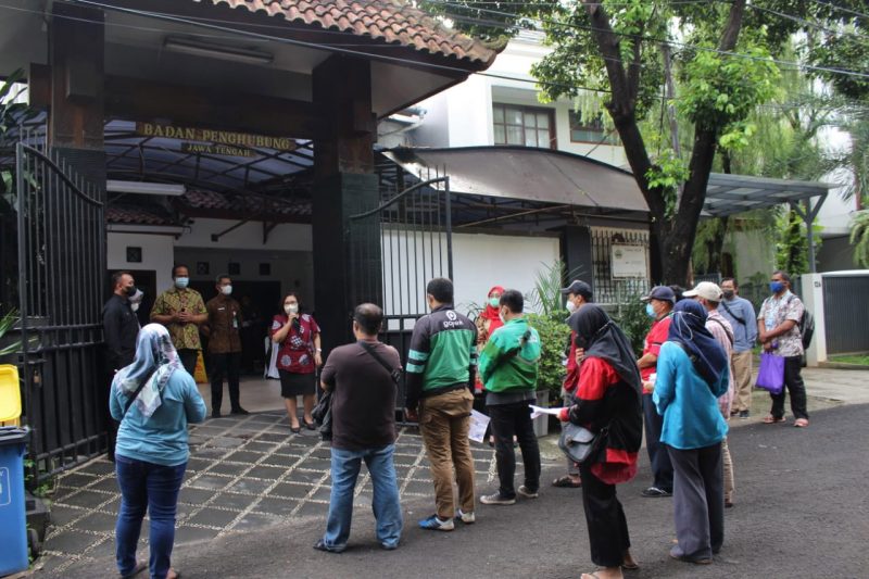 Kantor Penghubung Jawa Tengah di Jakarta mulai ramai didatangi masyarakat, Rabu (20/4/2022). Foto: Humas Jateng