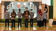 Acara Zakat Keteladanan Pimpinan Daerah DIY bertempat di Bangsal Kepatihan, kompleks Kepatihan Yogyakarta, Rabu (27/04/2022). Foto: Penrem 072/Pmk