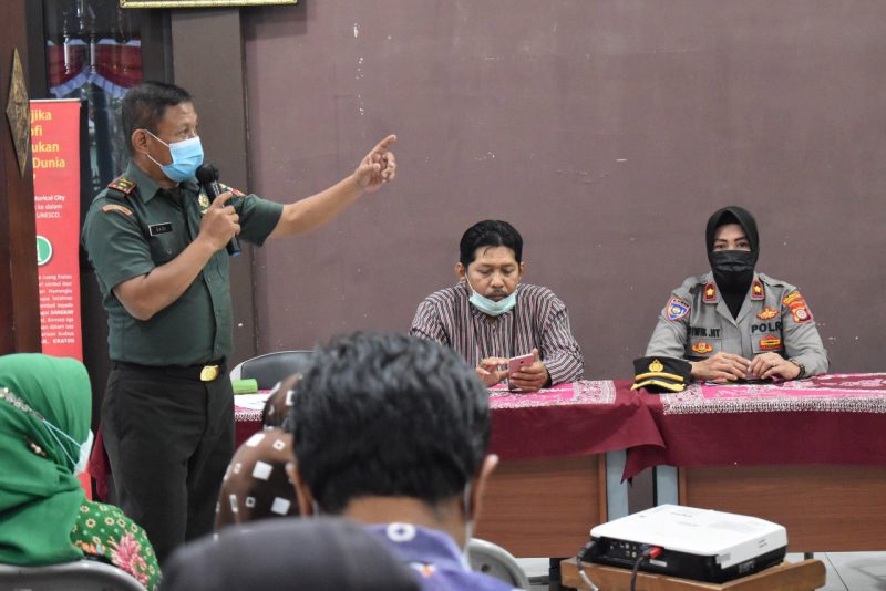 TMMD wilayah Kodim 0734/Kota Yogyakarta melaksanakan kegiatan non fisik penyuluhan dan sosialisasi Bela Negara dan Wawasan Kebangsaan. Foto: Pendim 0734