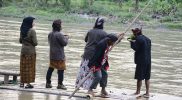 Peserta Ruwat Nusantara Ikuti Ritual di Sungai Progo. Foto: Ist