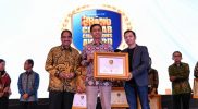 Aplikasi PeduliLindungi memperoleh predikat The Best Government Collaboration for Pandemic Solution dalam ajang penghargaan Indonesia Brand Forum (IBF) 2022. Foto: Kemenkes