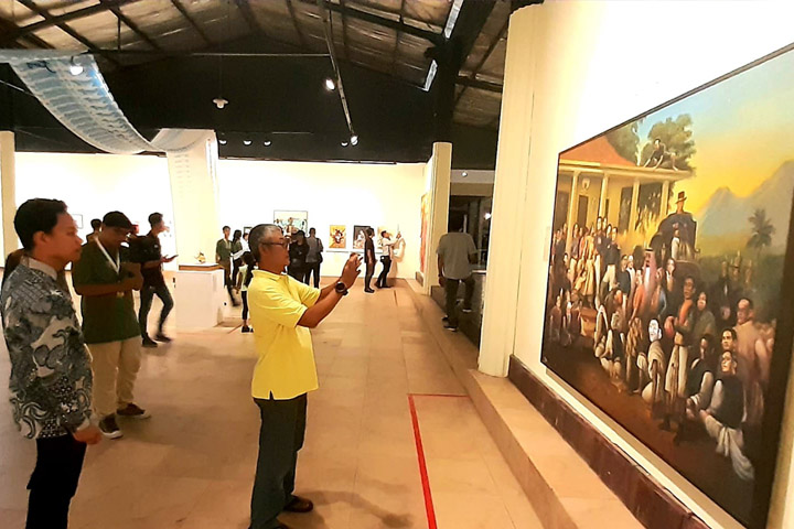 Pameran seni rupa '78 Wajah Indonesia: Citra Jiwa Nusantara' di PAS digelar sampai Minggu 12 November 2023. (
Foto: Istimewa)
